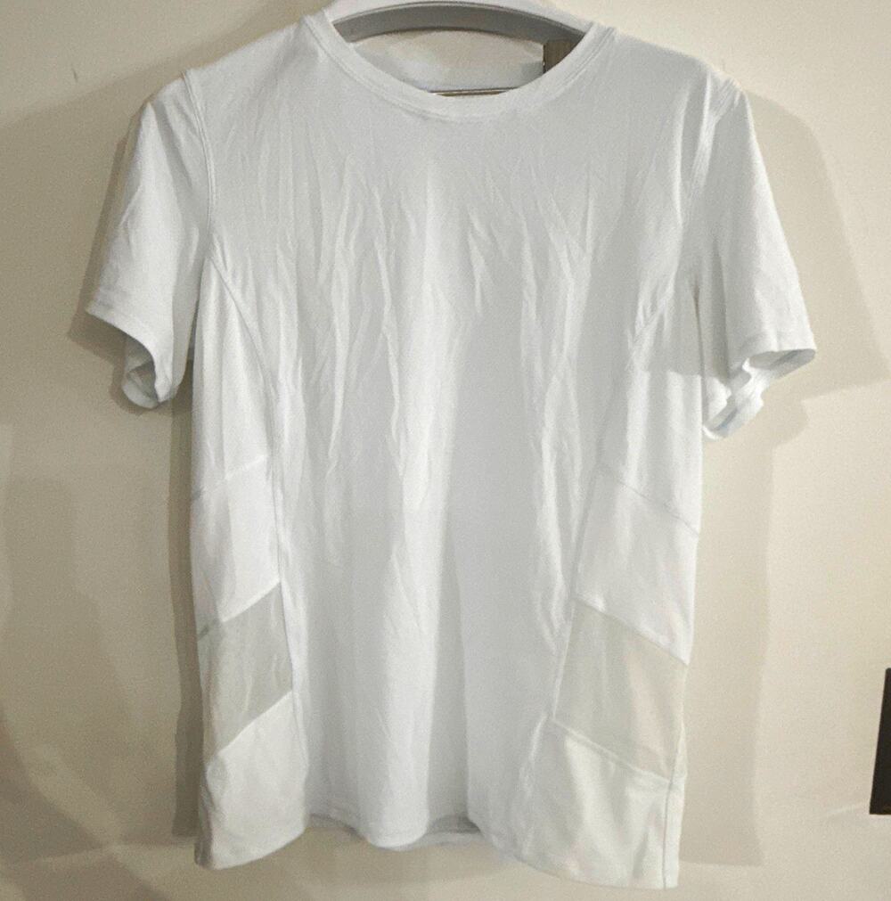 Lululemon Women’s 6 White Solid Crew Neck Mesh Breathable Short Sleeve T-Shirt